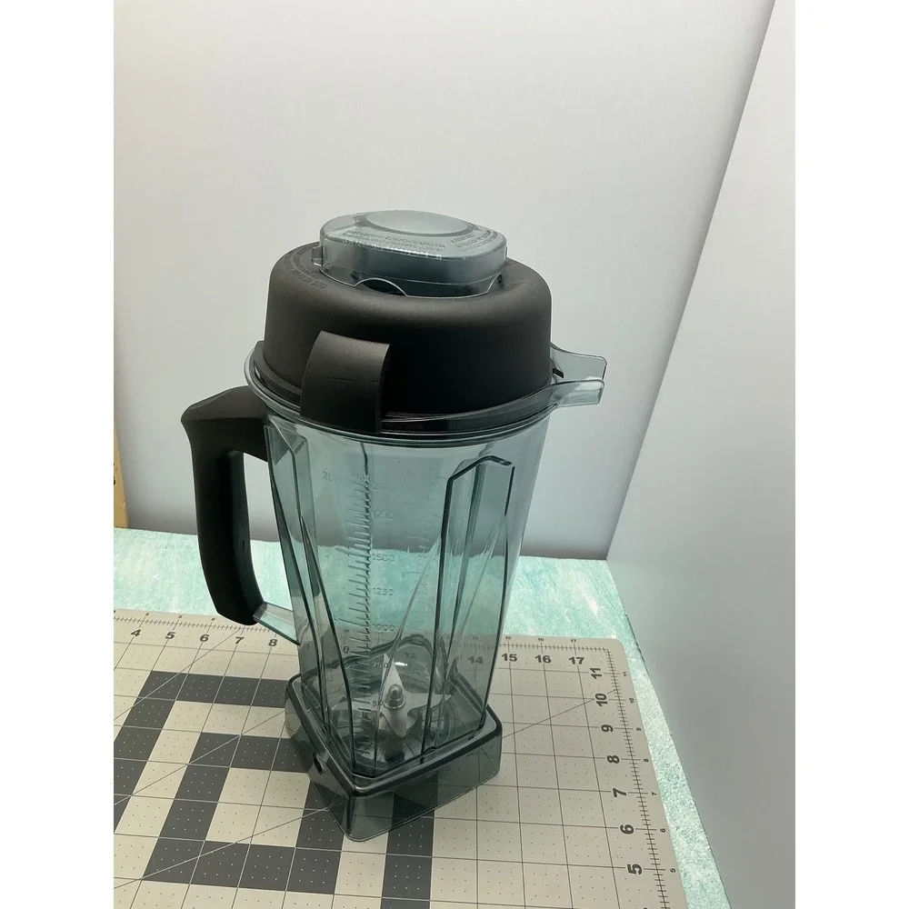 Vita 5200  Blender Pitcher Replacement 64oz Jar with Lid and Blade Assembly